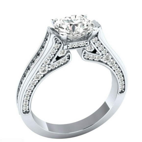 Jewelry - Nice 925 Silver Round Cut White Sapphire Ring New